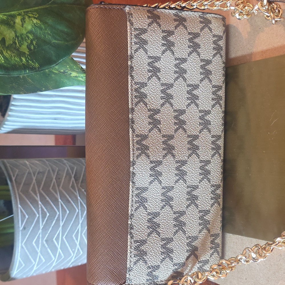 Michael Kors Brown Crossbody Bag - Picture 4 of 11